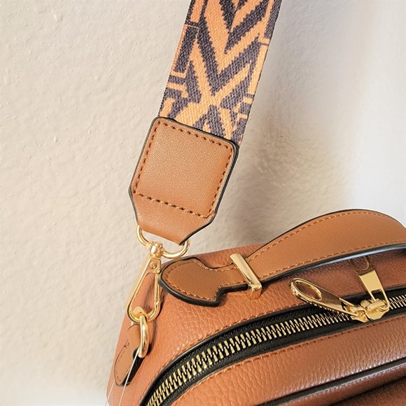 Crossbody Jolene Couture color Brown NWT - Picture 11 of 12